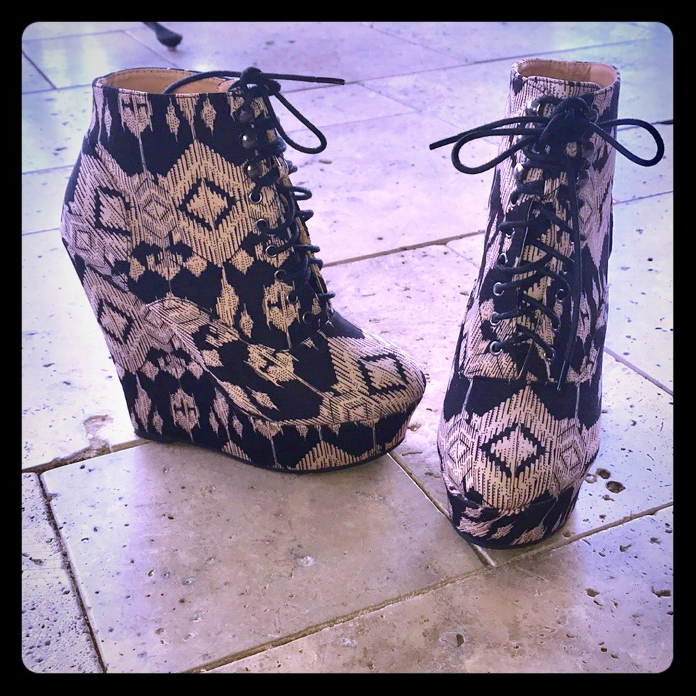 ✨NEW✨ Charlotte Russe Aztec Platform Shoes ▪️